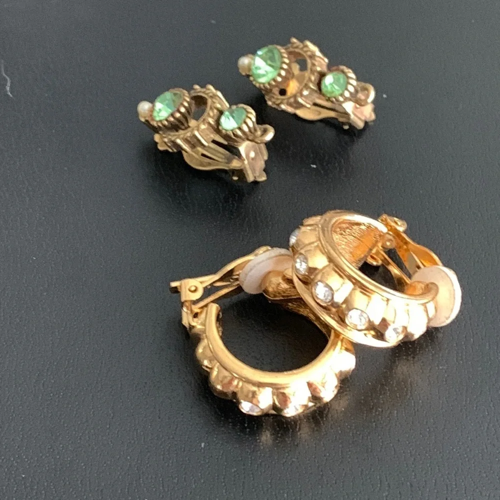 Two pairs of gold tone rhinestone clip-on‎ earrings